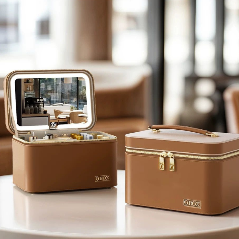 Luxe Vanity Box – Işıklı Ayna Makyaj Organizeri | Taşınabilir Seyahat Çantası HELLIOSH