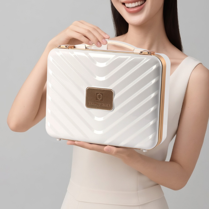 Premium Beauty Case – Ivory Edition HELLIOSH