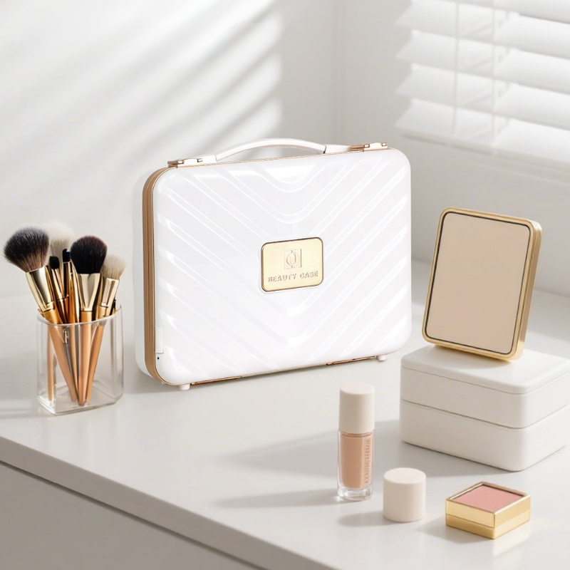 Premium Beauty Case – Ivory Edition HELLIOSH