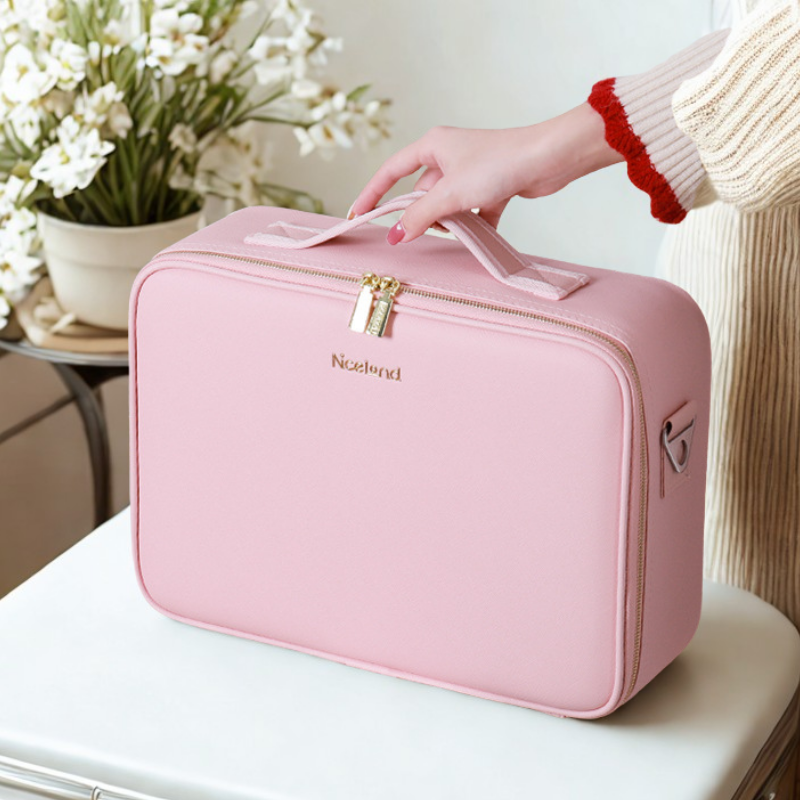 Podróżna kosmetyczka z podświetlanym lusterkiem LED 