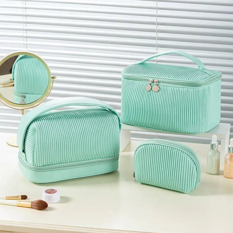 PREMİUM MAKYAJ ÇANTASI  (3 LÜ SET ) HELLIOSH