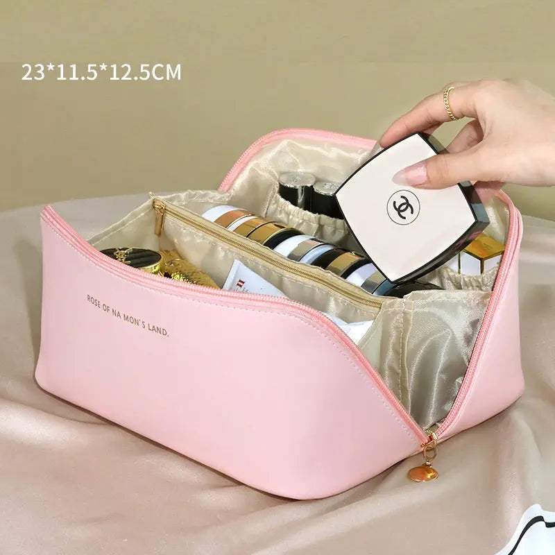 TREND TRAVEL MAKEUP BAG