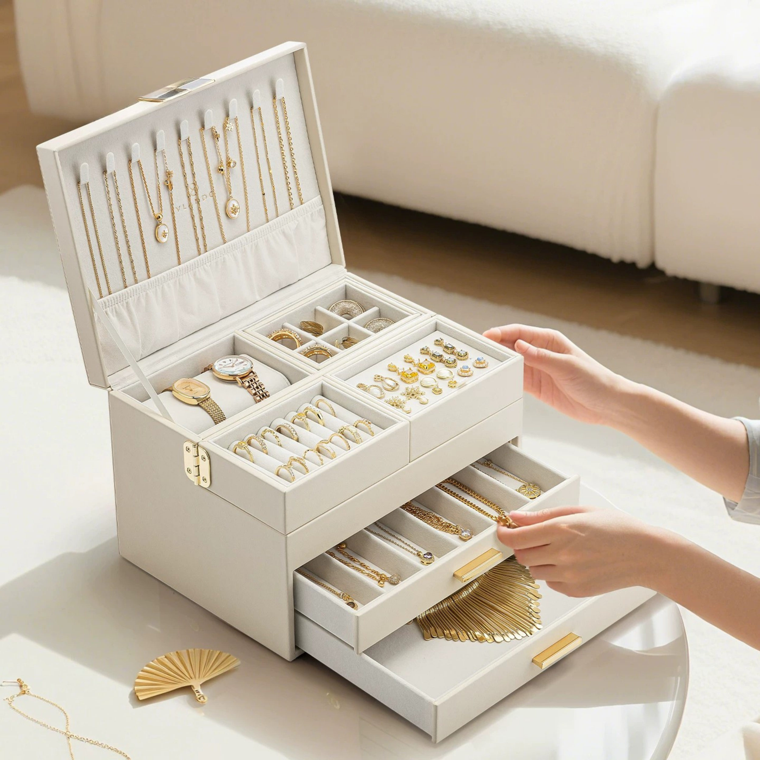 LuxeBox™ Premium Takı Organizer – Çok Katmanlı Kilitli Tasarım