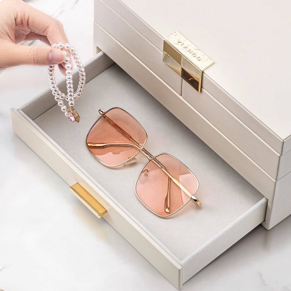 LuxeBox™ Premium Takı Organizer – Çok Katmanlı Kilitli Tasarım