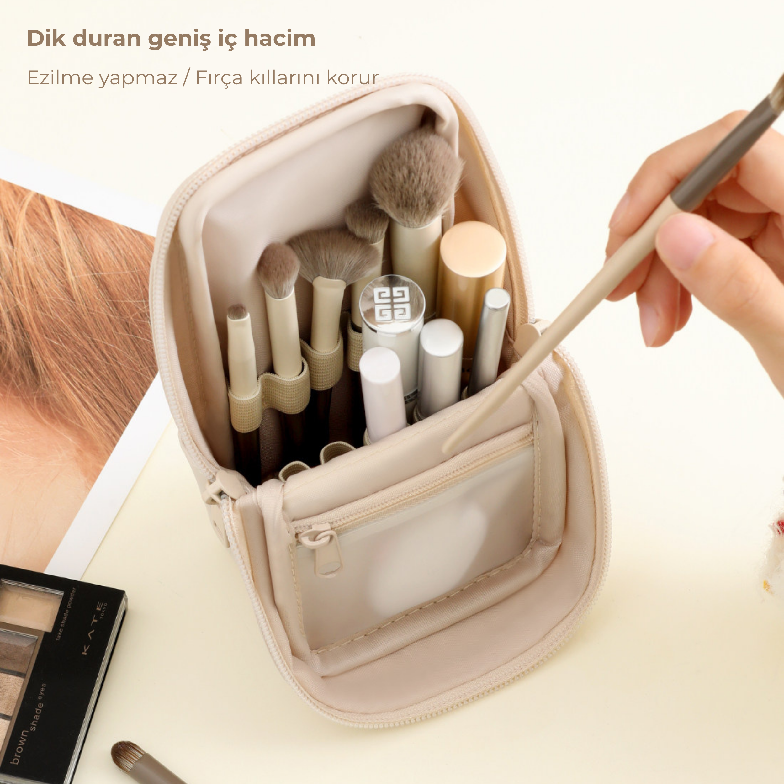 Dik Duran Makyaj Organizer Çantası – Çok Bölmeli & Suya Dayanıklı